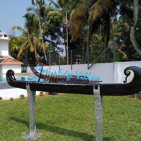 Water'S Edge Villas Alappuzha Bagian luar foto