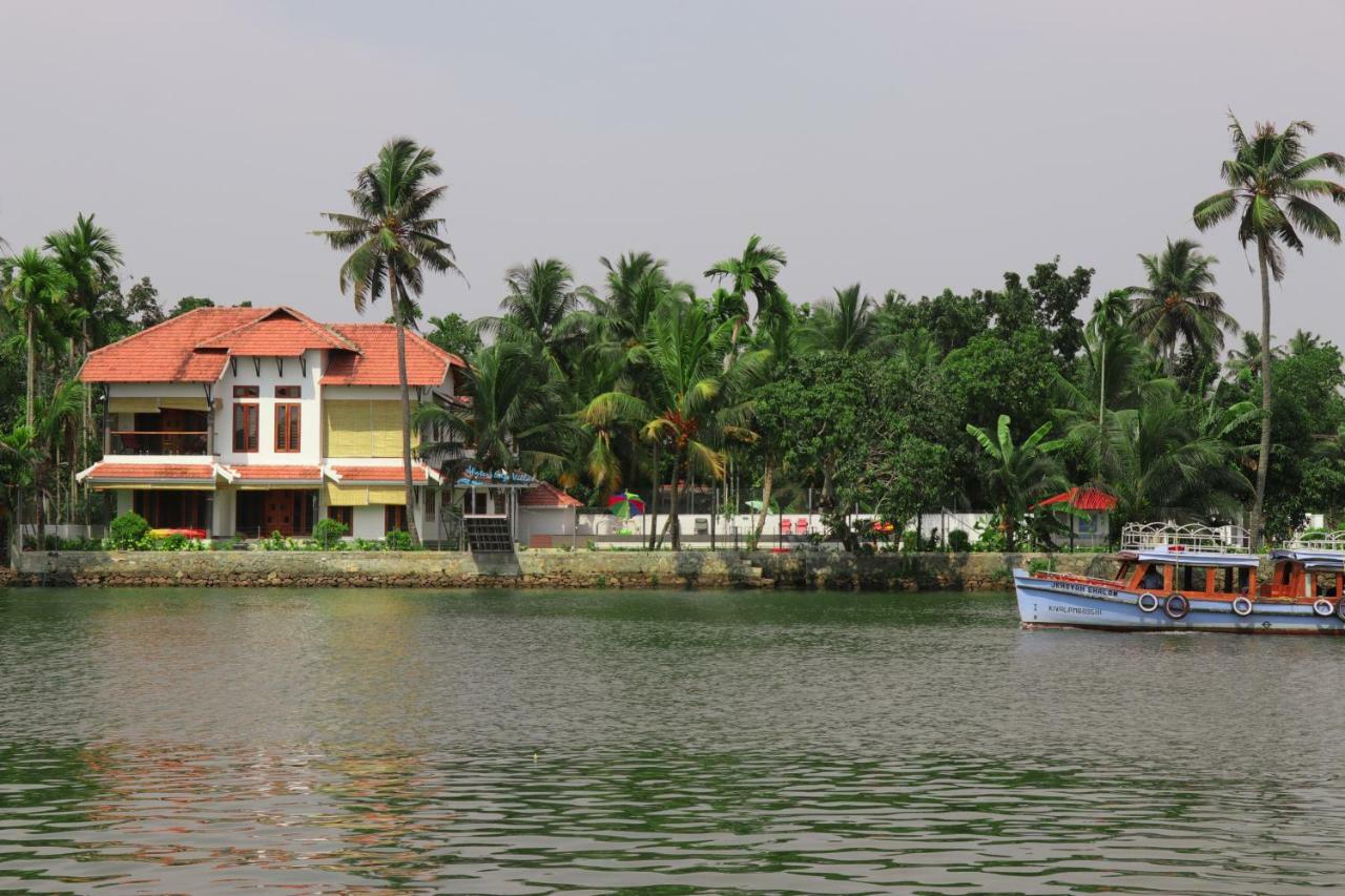Water'S Edge Villas Alappuzha Bagian luar foto