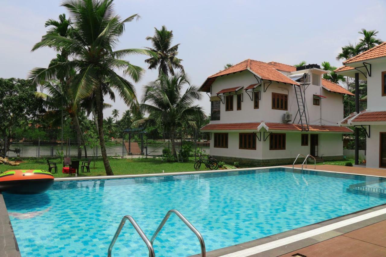 Water'S Edge Villas Alappuzha Bagian luar foto