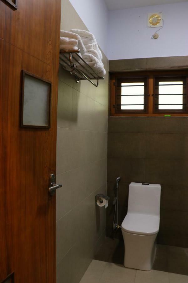 Water'S Edge Villas Alappuzha Bagian luar foto
